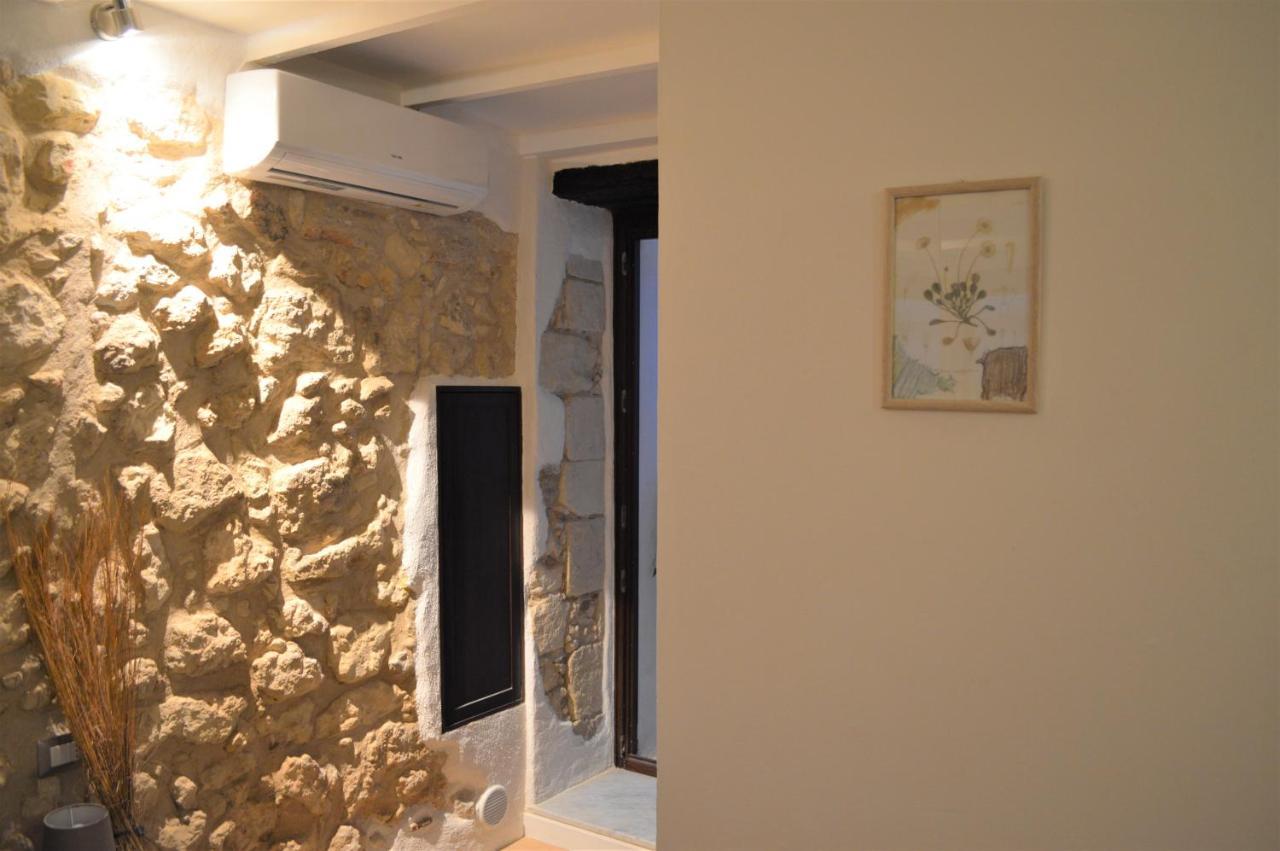 Domu 600 - Suite Mini Appartamento Cagliari Centro Storico エクステリア 写真
