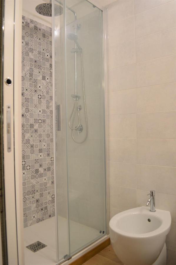 Domu 600 - Suite Mini Appartamento Cagliari Centro Storico エクステリア 写真