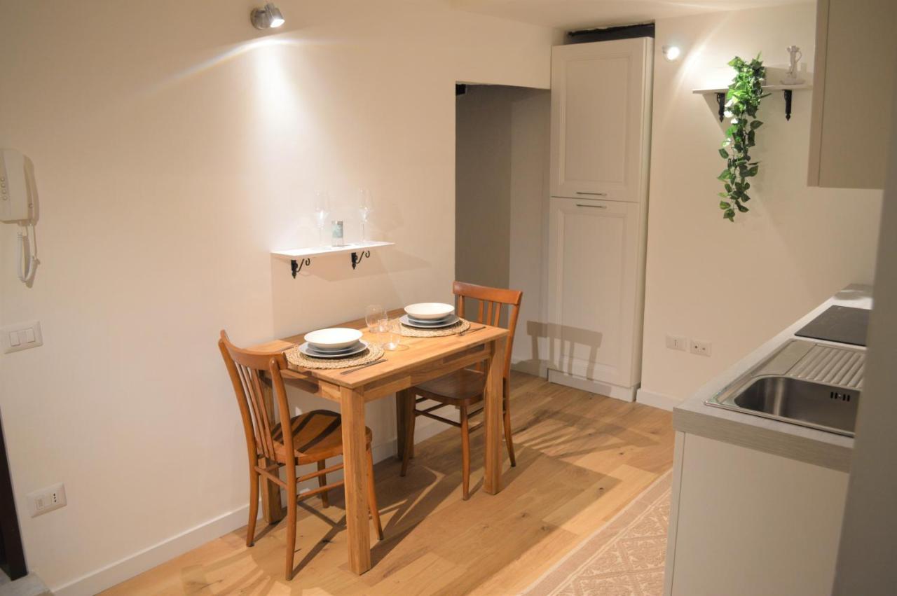 Domu 600 - Suite Mini Appartamento Cagliari Centro Storico エクステリア 写真