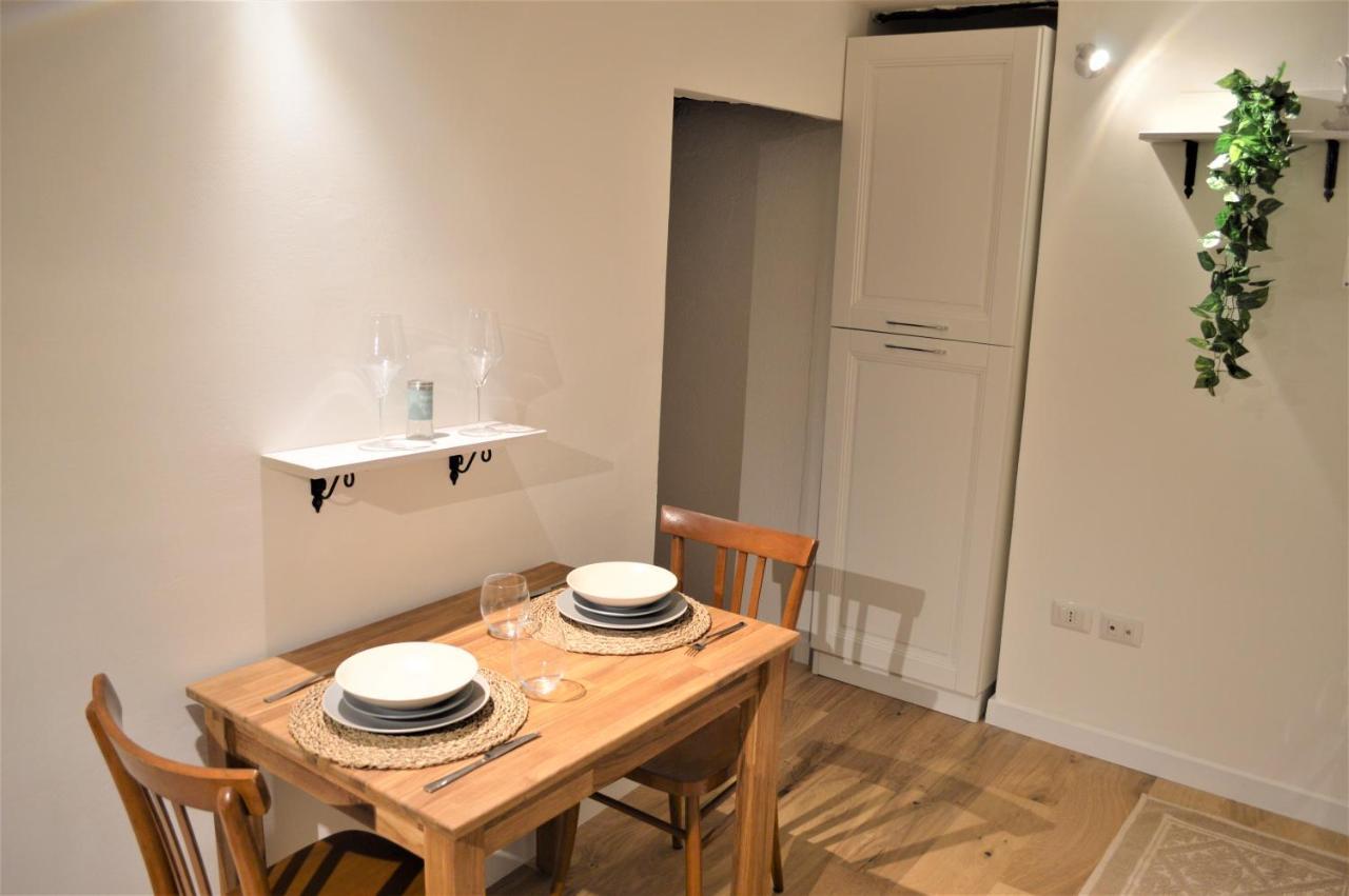 Domu 600 - Suite Mini Appartamento Cagliari Centro Storico エクステリア 写真