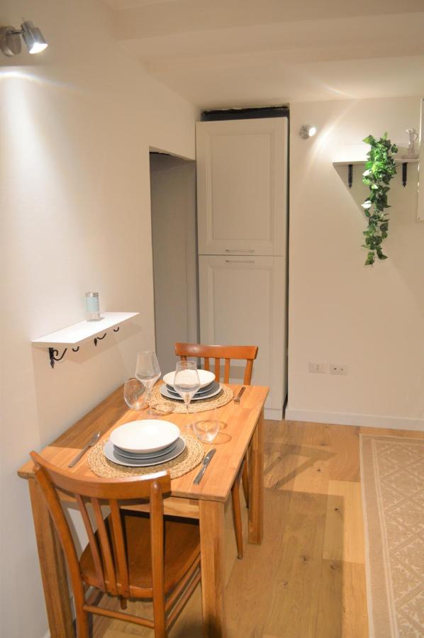 Domu 600 - Suite Mini Appartamento Cagliari Centro Storico エクステリア 写真