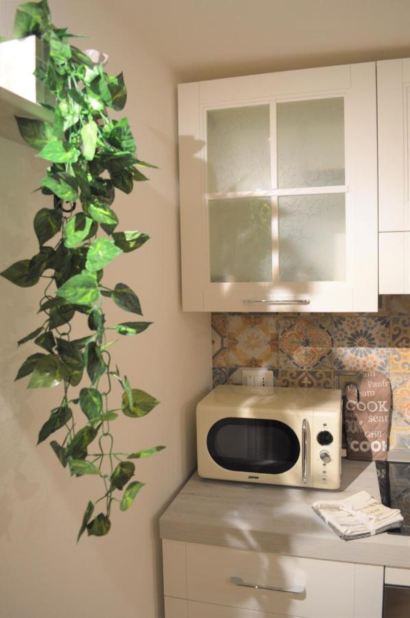 Domu 600 - Suite Mini Appartamento Cagliari Centro Storico エクステリア 写真