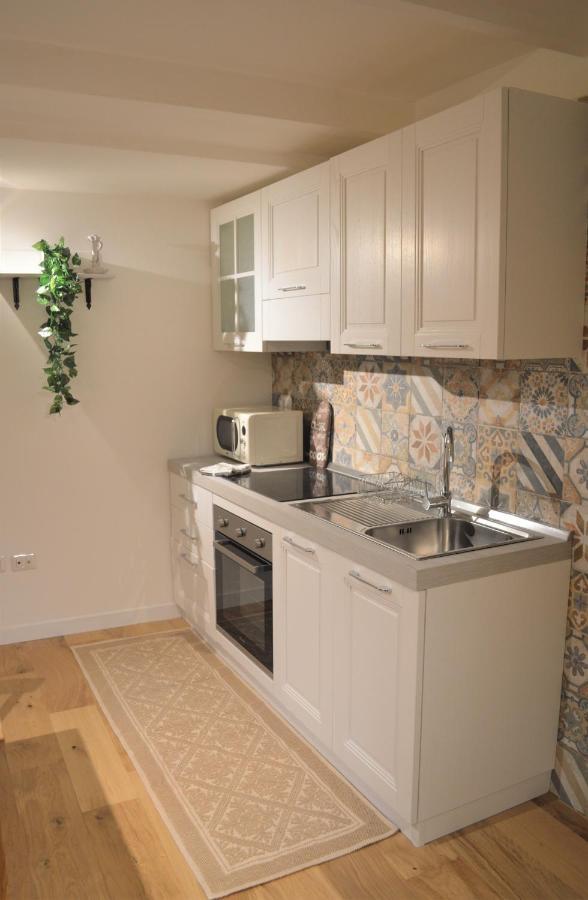 Domu 600 - Suite Mini Appartamento Cagliari Centro Storico エクステリア 写真
